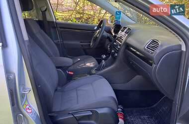 Універсал Volkswagen Golf 2009 в 