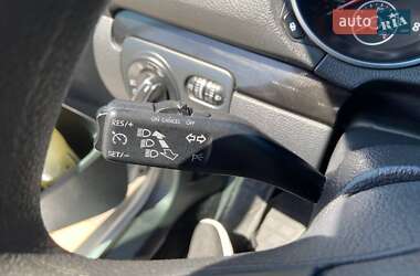 Універсал Volkswagen Golf 2009 в 