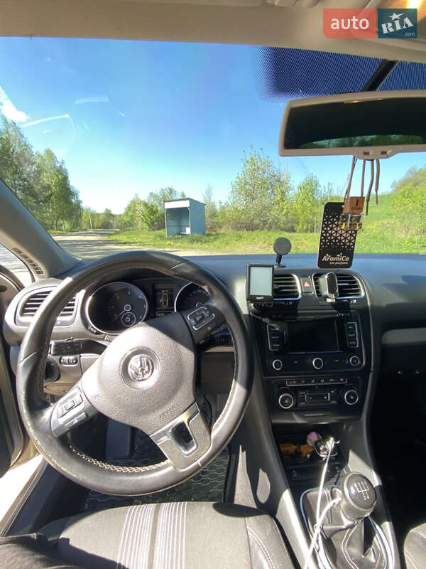 Універсал Volkswagen Golf 2012 в Судовій Вишні