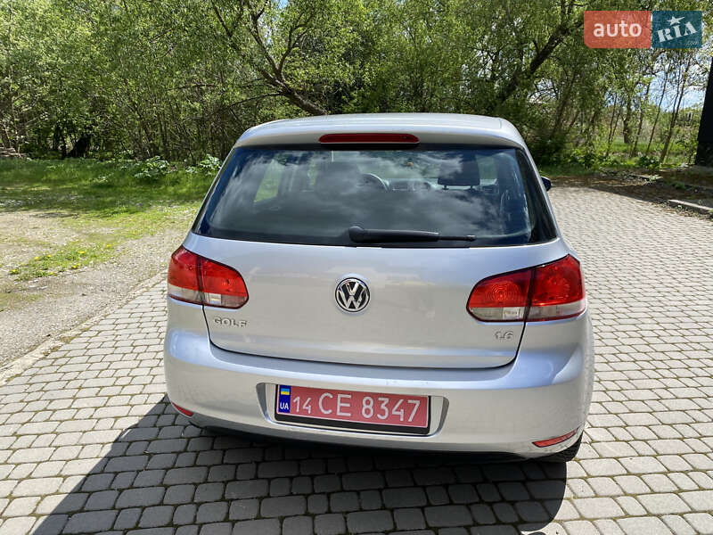 Хэтчбек Volkswagen Golf 2009 в Ивано-Франковске