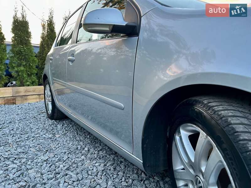 Хэтчбек Volkswagen Golf 2007 в Полтаве