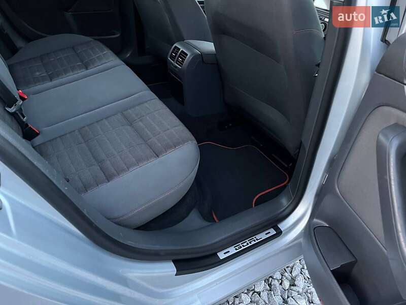 Хэтчбек Volkswagen Golf 2007 в Полтаве