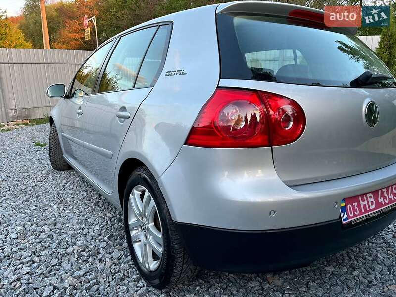 Хэтчбек Volkswagen Golf 2007 в Полтаве