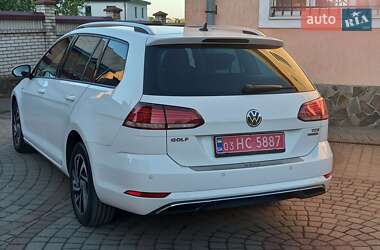 Універсал Volkswagen Golf 2018 в 