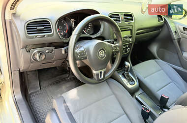 Хэтчбек Volkswagen Golf 2012 в Одессе
