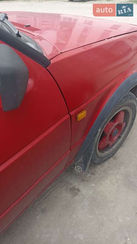 Хетчбек Volkswagen Golf 1988 в 