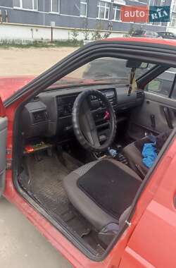 Хетчбек Volkswagen Golf 1988 в 