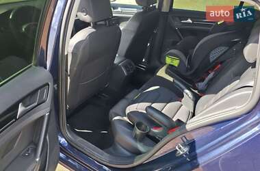 Универсал Volkswagen Golf 2014 в 