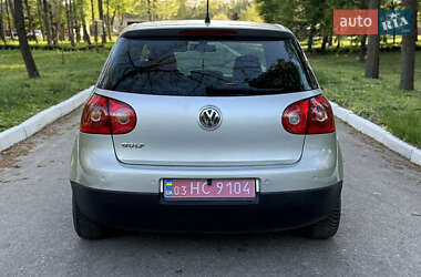 Хэтчбек Volkswagen Golf 2008 в 