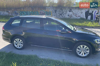 Универсал Volkswagen Golf 2018 в 
