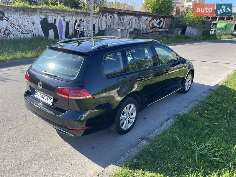 Універсал Volkswagen Golf 2018 в Львові