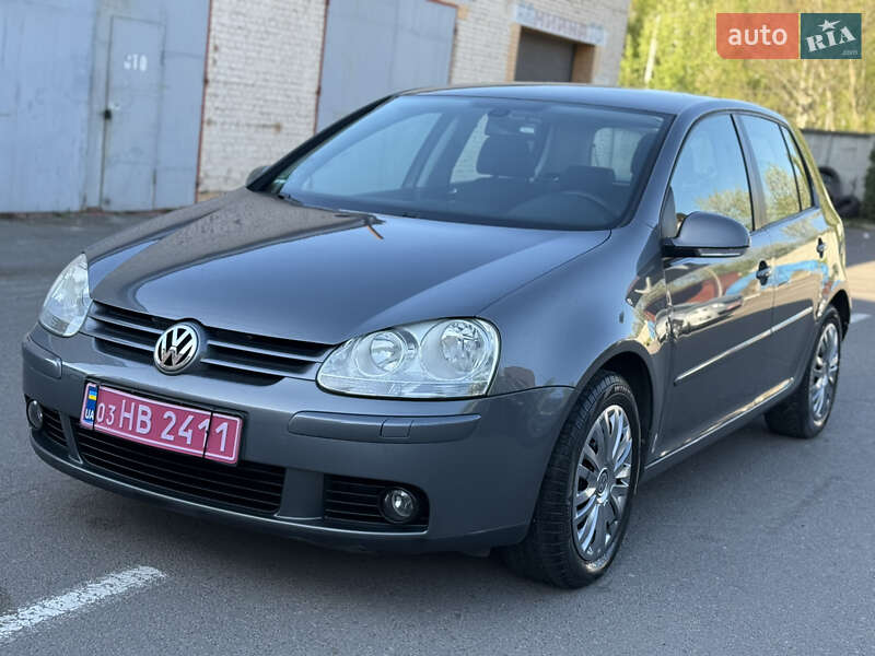 Хэтчбек Volkswagen Golf 2007 в Ровно