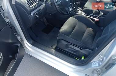 Універсал Volkswagen Golf 2011 в 