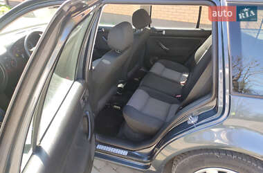 Универсал Volkswagen Golf 2002 в 