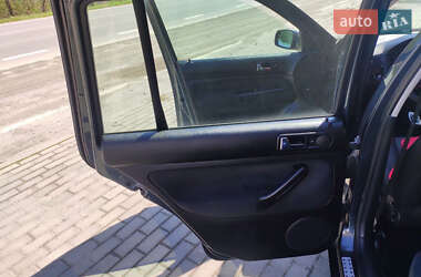 Универсал Volkswagen Golf 2002 в 