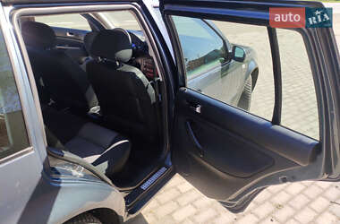 Универсал Volkswagen Golf 2002 в 