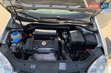 Хэтчбек Volkswagen Golf 2008 в 