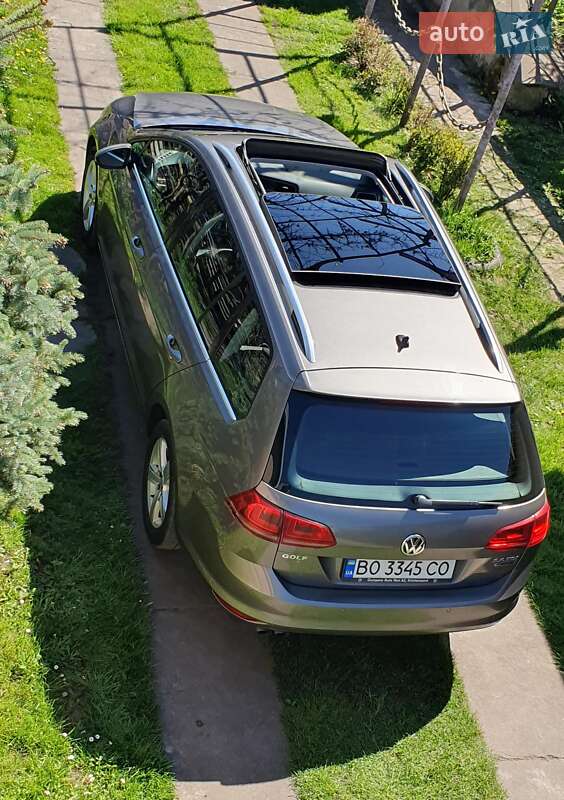 Універсал Volkswagen Golf 2015 в Тернополі