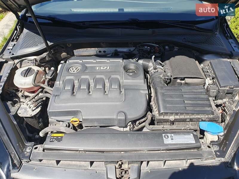 Універсал Volkswagen Golf 2015 в Тернополі