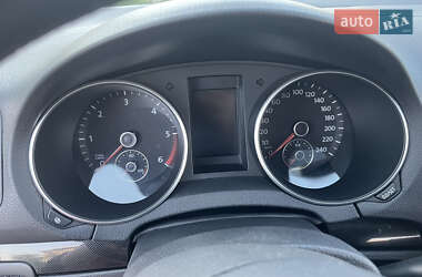 Универсал Volkswagen Golf 2010 в 