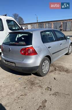 Хэтчбек Volkswagen Golf 2006 в 
