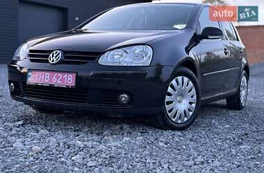 Хэтчбек Volkswagen Golf 2008 в 