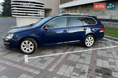 Універсал Volkswagen Golf 2009 в 