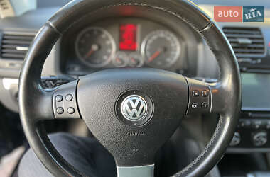 Універсал Volkswagen Golf 2009 в 