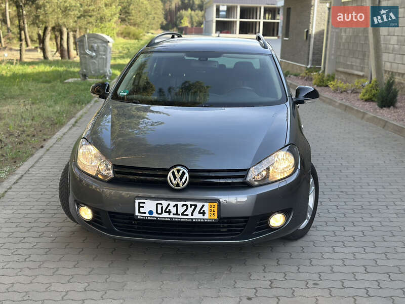 Универсал Volkswagen Golf 2013 в Ровно