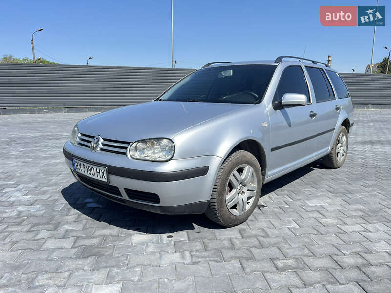 Универсал Volkswagen Golf 2002 в 