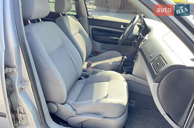 Универсал Volkswagen Golf 2002 в 