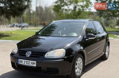 Хэтчбек Volkswagen Golf 2006 в 