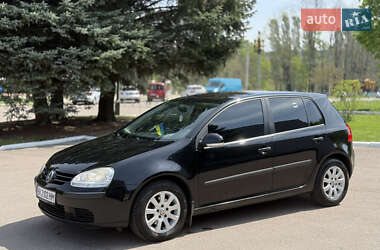 Хэтчбек Volkswagen Golf 2006 в 