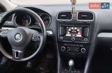 Універсал Volkswagen Golf 2012 в 