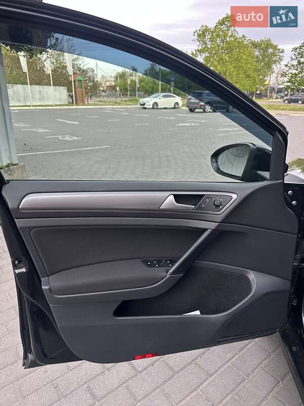 Универсал Volkswagen Golf 2015 в Харькове