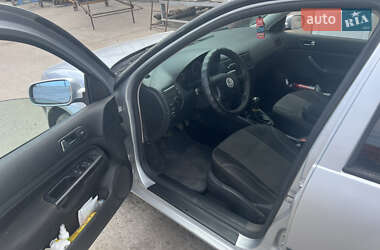 Універсал Volkswagen Golf 2005 в 