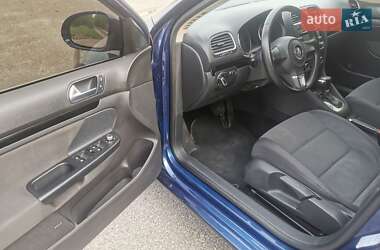 Универсал Volkswagen Golf 2010 в 