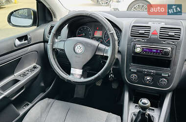 Хетчбек Volkswagen Golf 2007 в 
