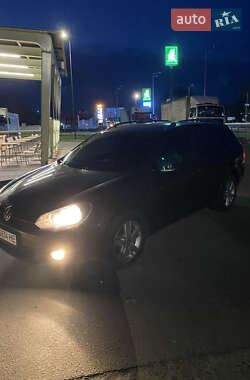 Универсал Volkswagen Golf 2012 в 