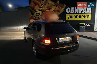 Универсал Volkswagen Golf 2012 в 