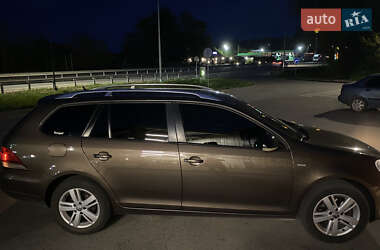 Универсал Volkswagen Golf 2012 в 