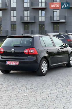 Хэтчбек Volkswagen Golf 2007 в 