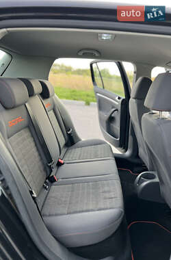 Хэтчбек Volkswagen Golf 2007 в 