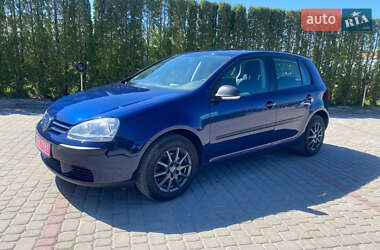 Хэтчбек Volkswagen Golf 2006 в 