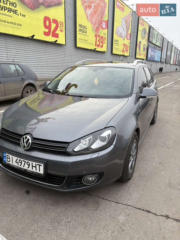 Универсал Volkswagen Golf 2010 в Полтаве