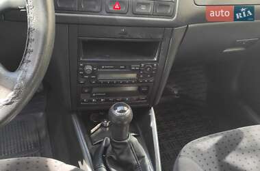 Универсал Volkswagen Golf 2000 в 