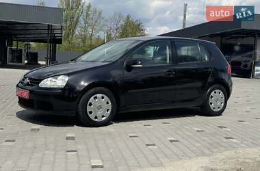 Хэтчбек Volkswagen Golf 2005 в Виннице