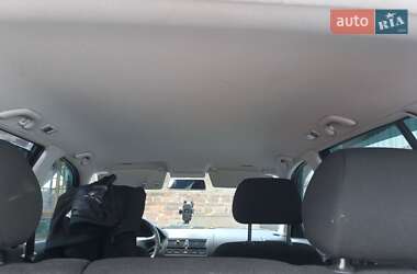Хетчбек Volkswagen Golf 2001 в 