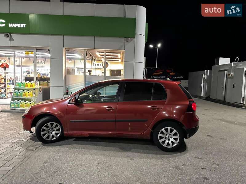 Хэтчбек Volkswagen Golf 2008 в Лубнах