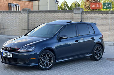 Хэтчбек Volkswagen Golf 2013 в 